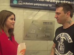 Cô Gái Xinh Được Lấp Đầy Cả Hai Lỗ